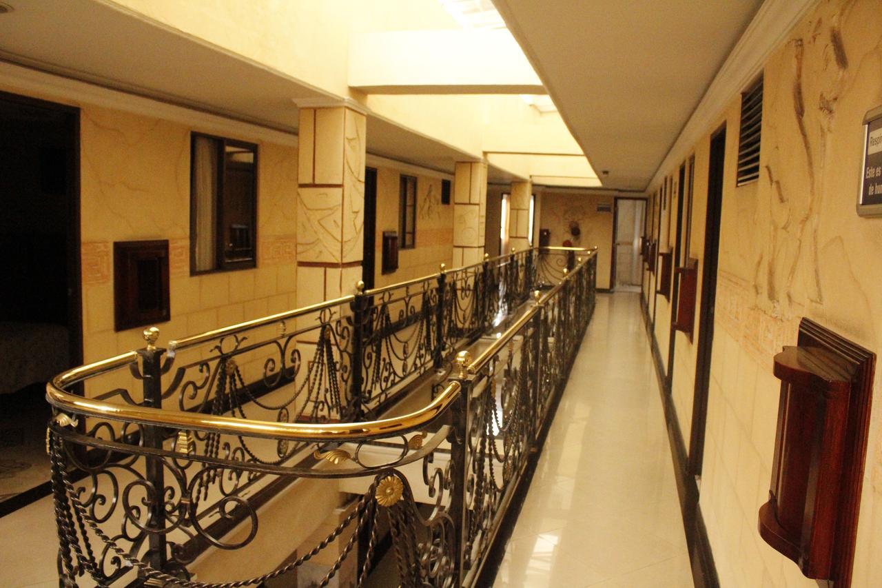 Motel Piramides De Cristal Bogota Bagian luar foto